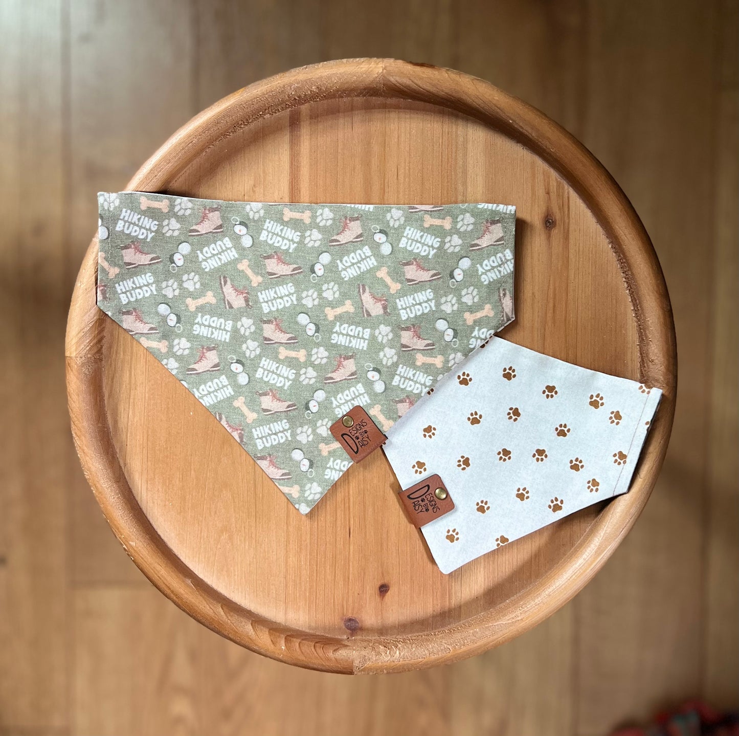 Hiking Buddy / Reversible / Over-the-Collar / Pet Bandana