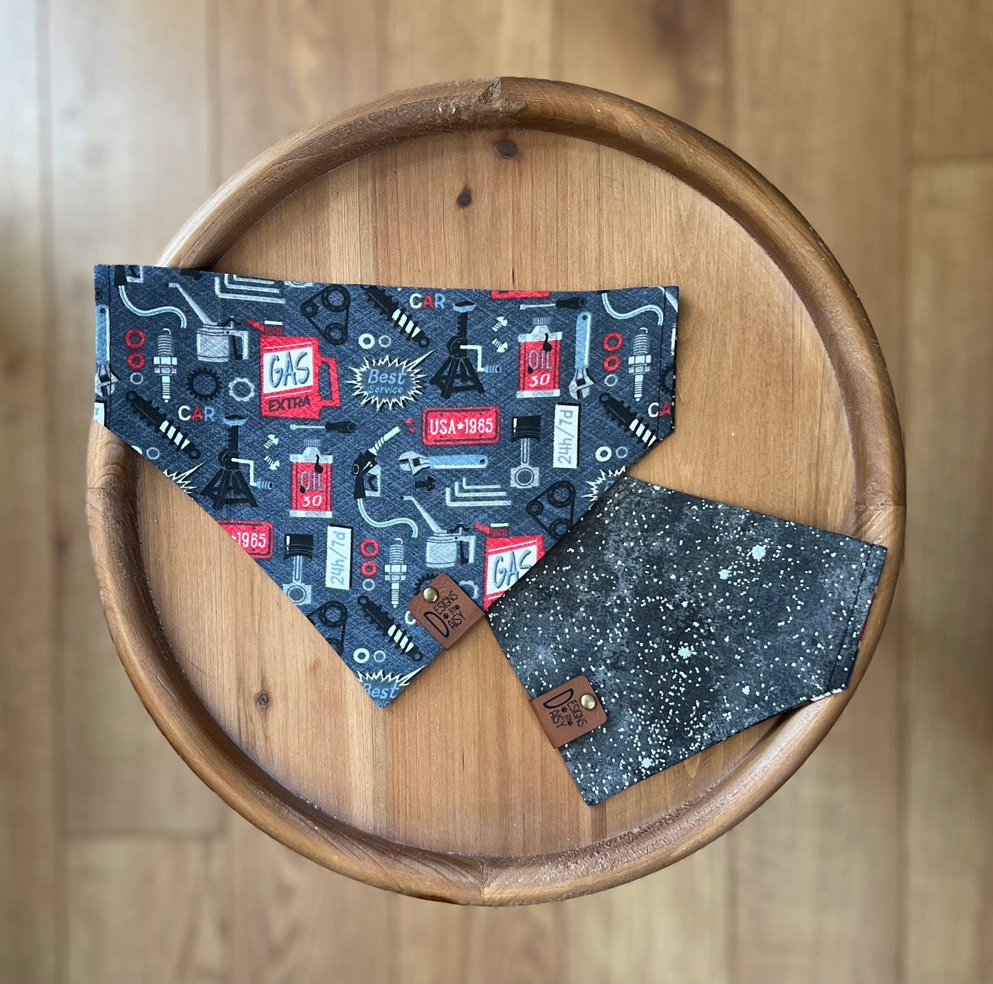 Shop Dog / Reversible / Over-the-Collar / Pet Bandana