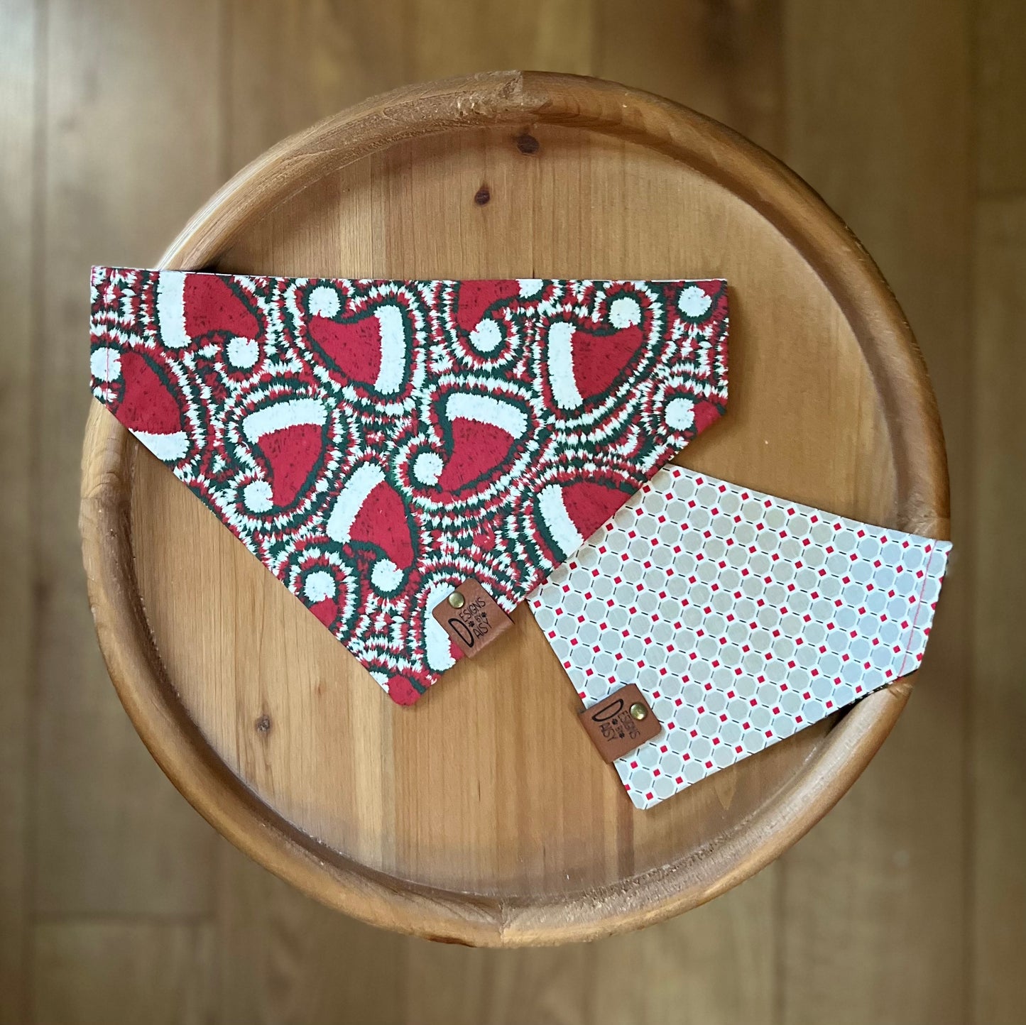 Santa's Hat / LAST CHANCE / Reversible / Over-the-Collar / Pet Bandana
