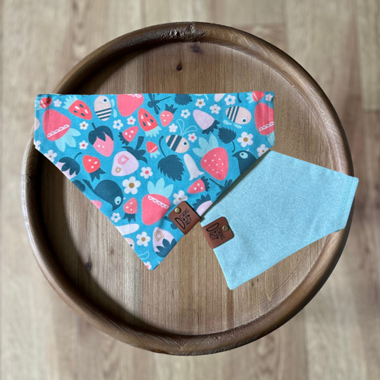 So Berry Blue / Reversible / Over-the-Collar / Pet Bandana